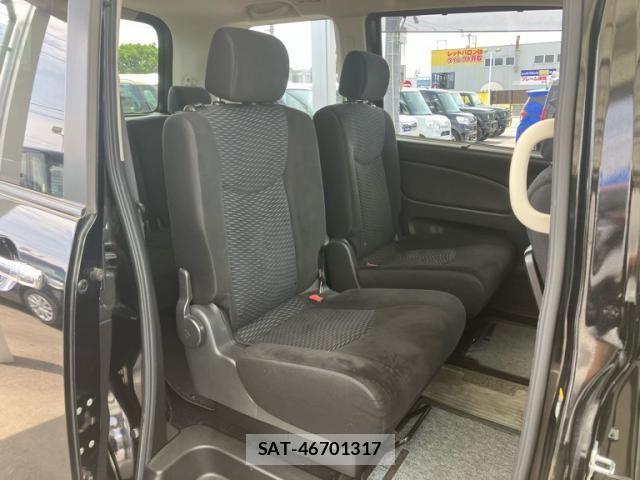 Nissan SERENA 2013-11 8661511-10
