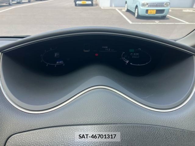 Nissan SERENA 2013-11 8661511-18