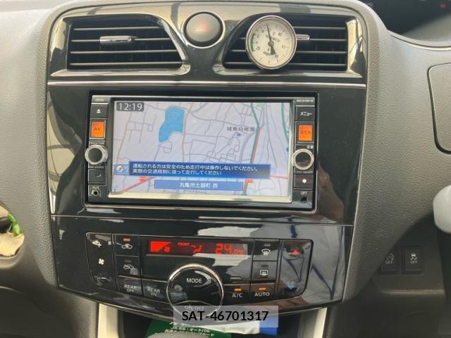 Nissan SERENA 2013-11 8661511-21