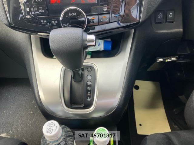 Nissan SERENA 2013-11 8661511-22