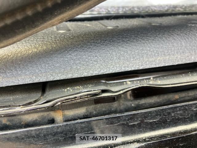 Nissan SERENA 2013-11 8661511-26