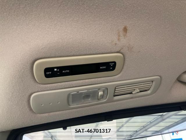 Nissan SERENA 2013-11 8661511-27