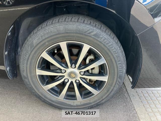 Nissan SERENA 2013-11 8661511-5