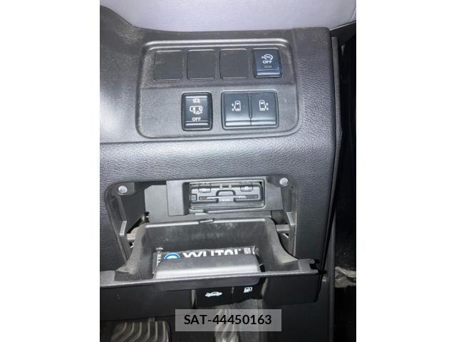 Nissan SERENA 2019-10 8661495-14