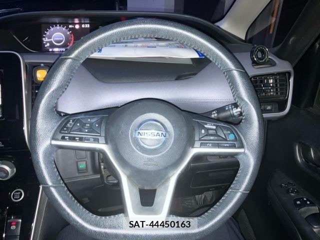 Nissan SERENA 2019-10 8661495-15