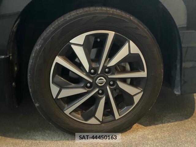Nissan SERENA 2019-10 8661495-6