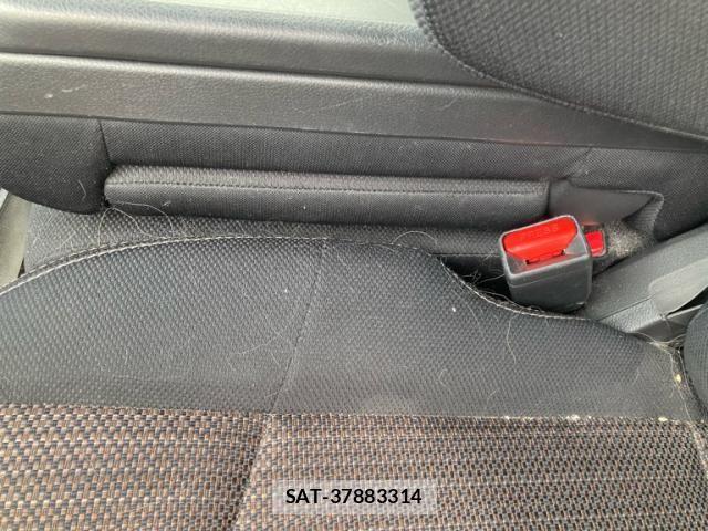 Nissan SERENA 2015-01 8661507-10