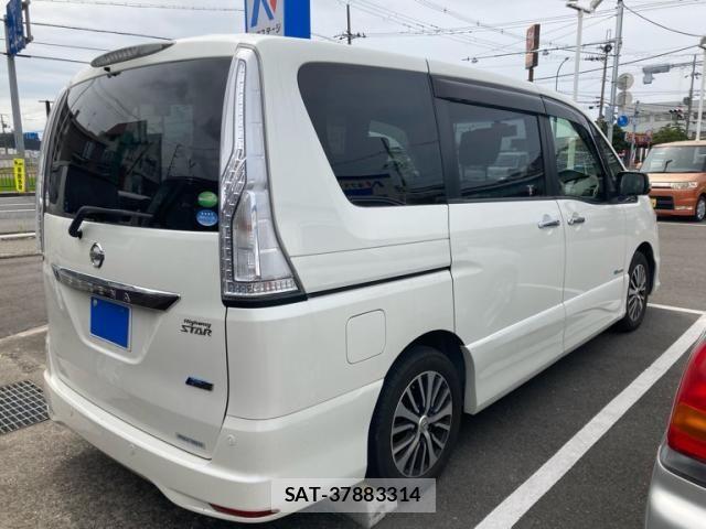 Nissan SERENA 2015-01 8661507-3