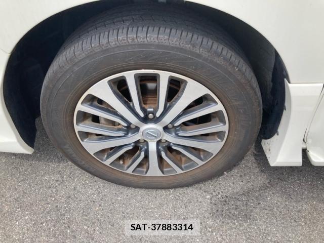 Nissan SERENA 2015-01 8661507-7