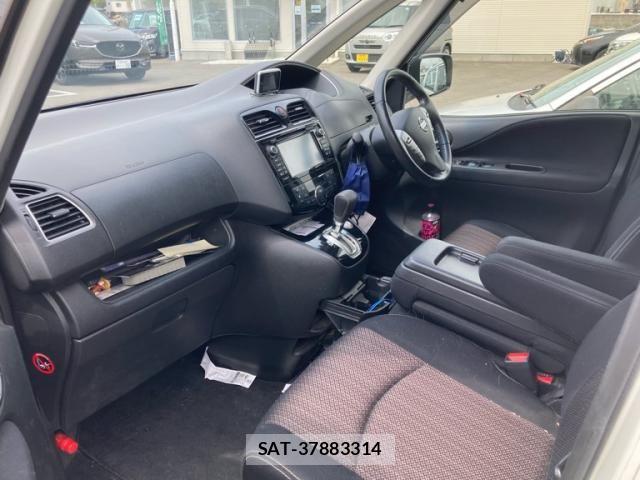 Nissan SERENA 2015-01 8661507-8