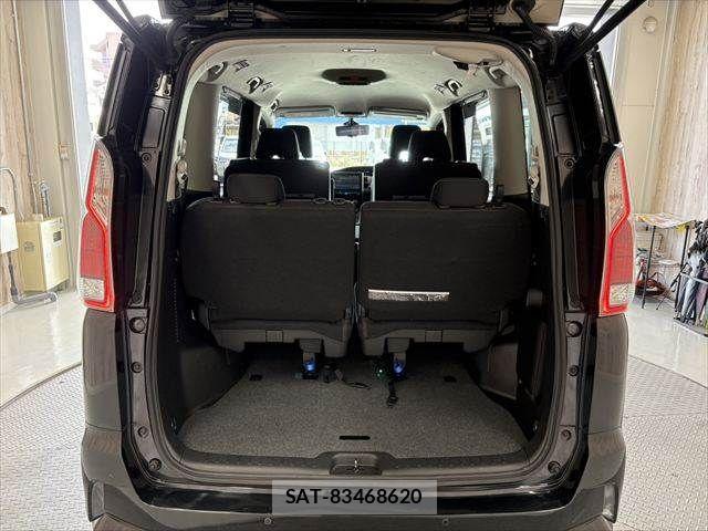 Nissan SERENA 2018-02 8666891-10