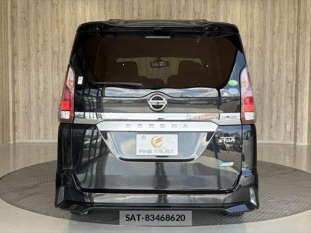 Nissan SERENA 2018-02 8666891-18