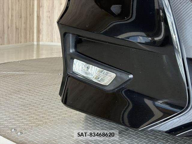 Nissan SERENA 2018-02 8666891-25