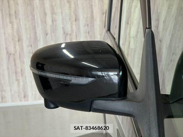 Nissan SERENA 2018-02 8666891-27