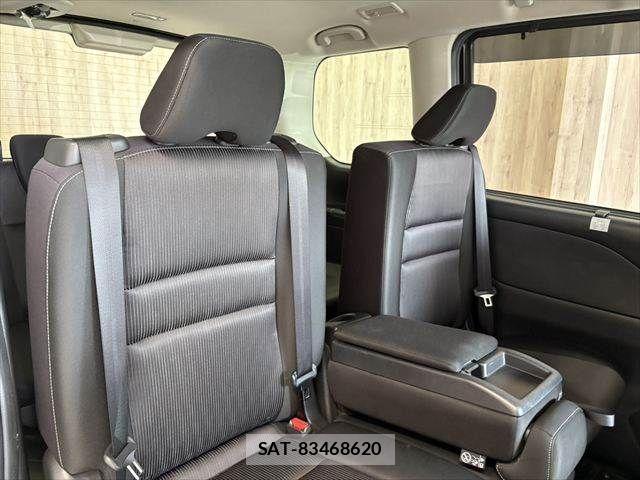Nissan SERENA 2018-02 8666891-8