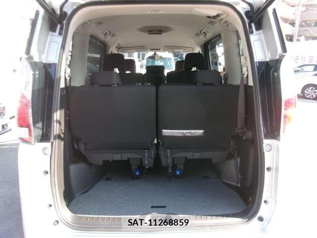 Nissan SERENA 2017-07 8666884-11