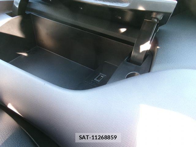 Nissan SERENA 2017-07 8666884-19