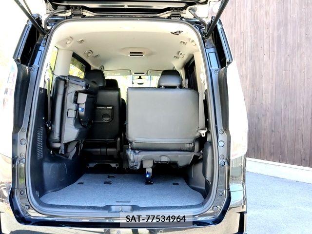 Nissan SERENA 2021-08 8661481-27