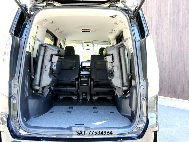 Nissan SERENA 2021-08 8661481-28