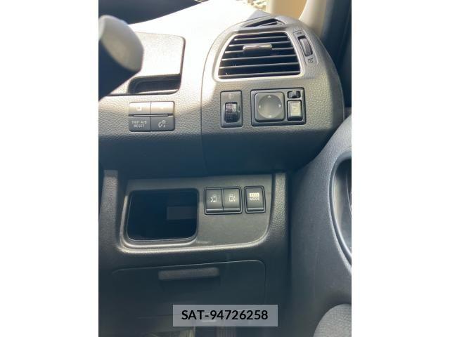 Nissan SERENA 2013-05 8661512-14