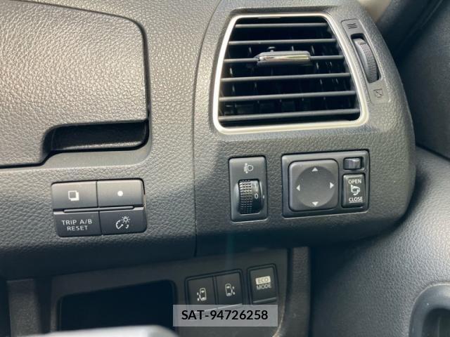 Nissan SERENA 2013-05 8661512-17