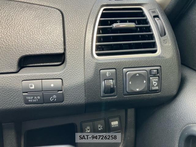 Nissan SERENA 2013-05 8661512-18