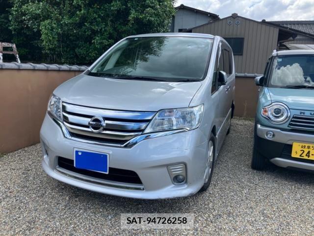 Nissan SERENA 2013-05 8661512-2