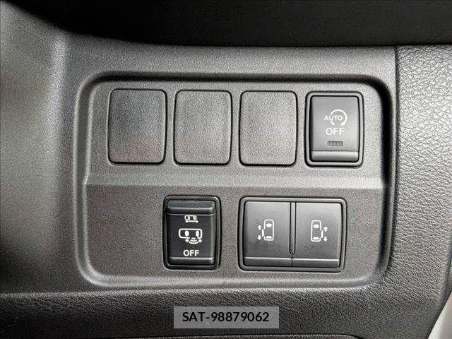 Nissan SERENA 2019-01 8666889-5