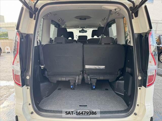 Nissan SERENA 2020-12 8666883-20