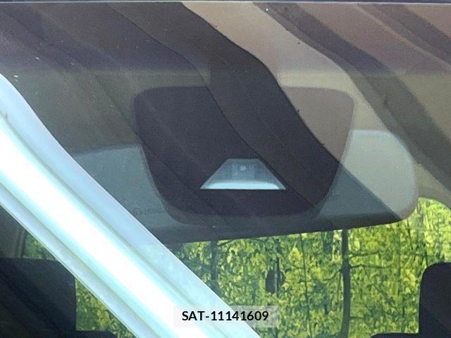Nissan SERENA 2014-05 8686532-2