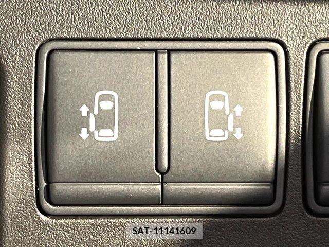 Nissan SERENA 2014-05 8686532-4