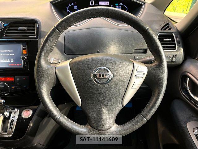 Nissan SERENA 2014-05 8686532-7