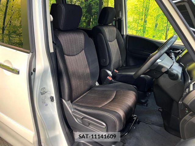 Nissan SERENA 2014-05 8686532-8