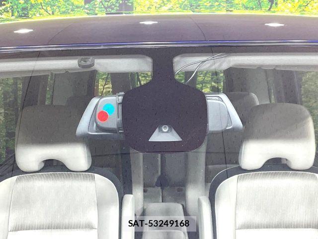 Nissan SERENA 2016-10 8686535-5