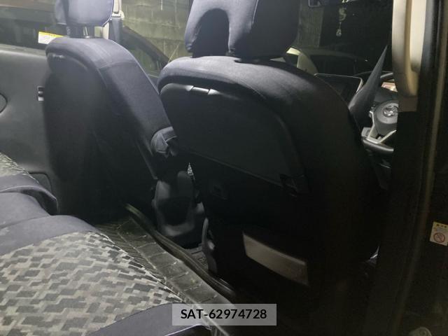 Nissan SERENA 2018-03 8686538-12