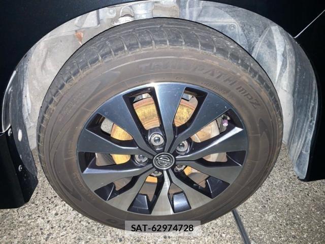 Nissan SERENA 2018-03 8686538-6