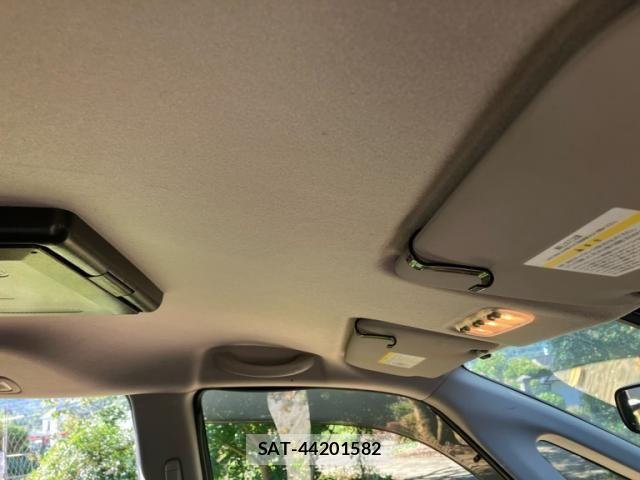 Nissan SERENA 2013-09 8686540-10
