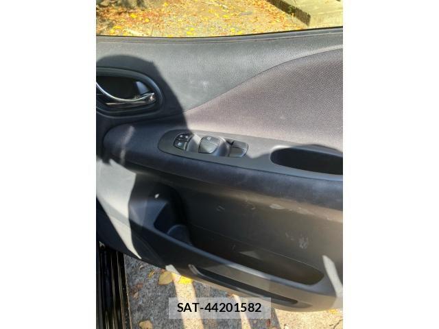 Nissan SERENA 2013-09 8686540-13
