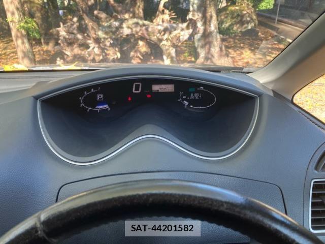 Nissan SERENA 2013-09 8686540-17