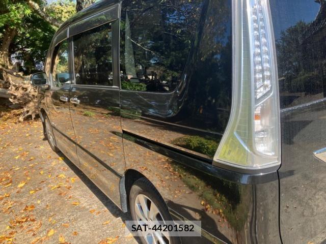Nissan SERENA 2013-09 8686540-3