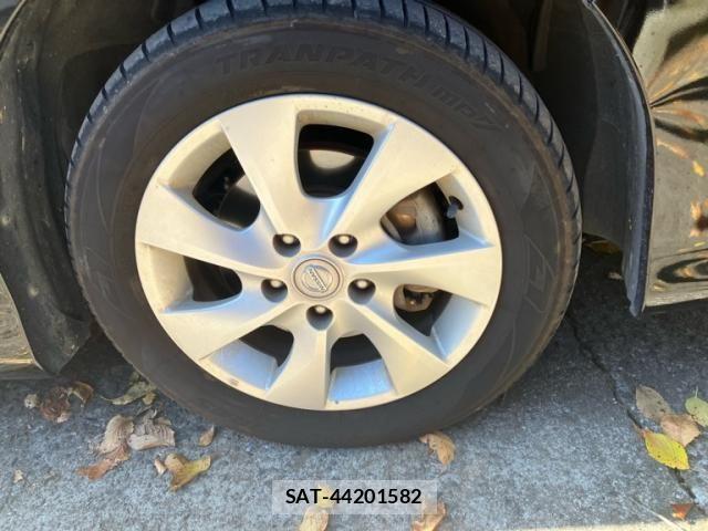 Nissan SERENA 2013-09 8686540-4