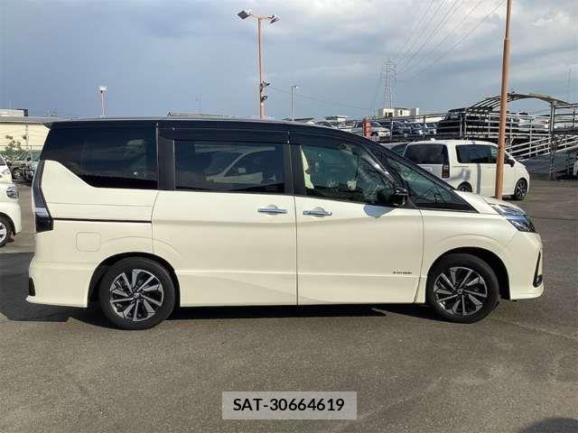 Nissan SERENA 2021-11 8686524-14