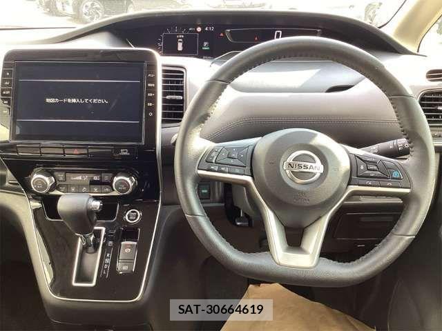 Nissan SERENA 2021-11 8686524-1