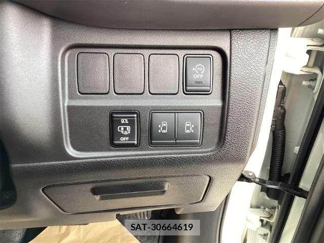 Nissan SERENA 2021-11 8686524-4