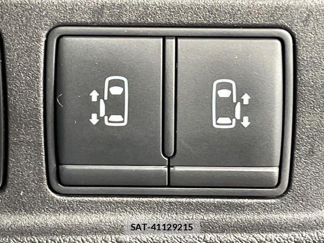 Nissan SERENA 2021-09 8686526-5