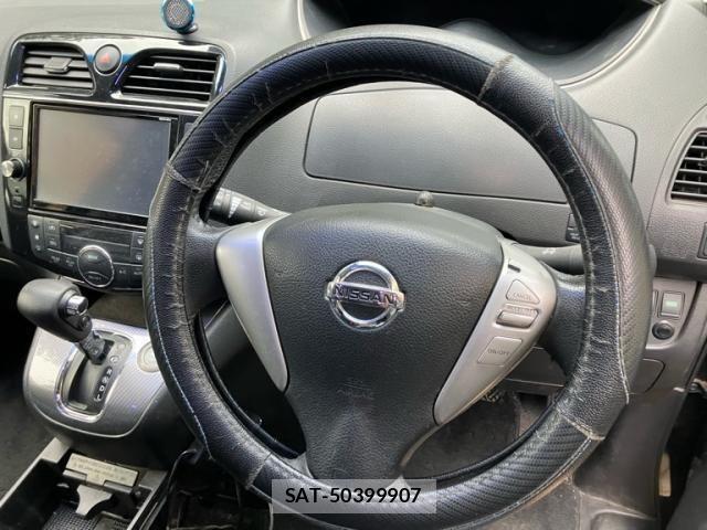 Nissan SERENA 2014-09 8745807-21