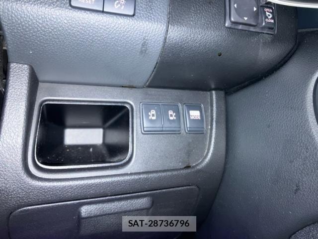 Nissan SERENA 2013-07 8745802-12