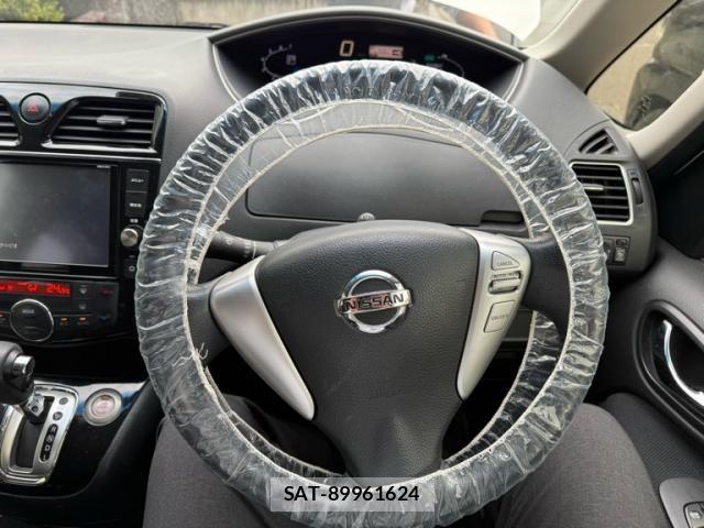 Nissan SERENA 2014-11 8745806-13