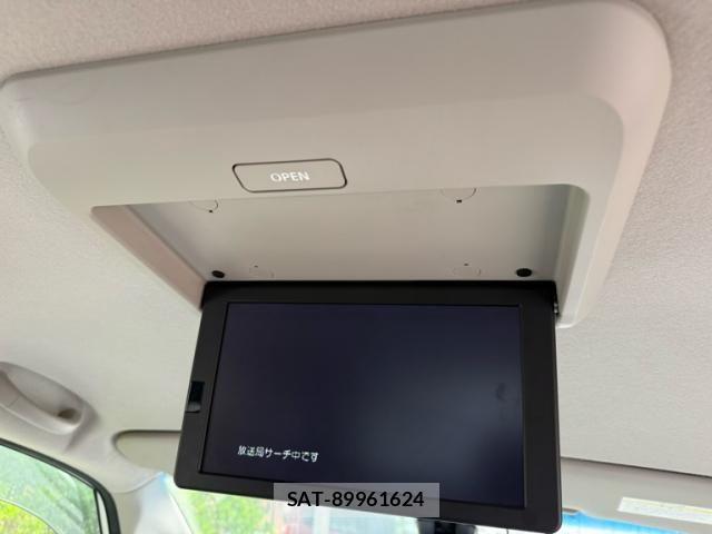 Nissan SERENA 2014-11 8745806-19