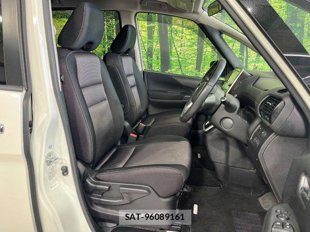 Nissan SERENA 2017-01 8745774-7